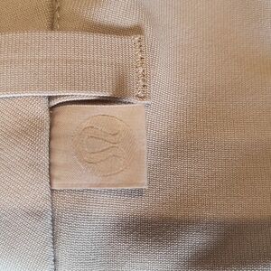 Lululemon Men's Khaki Colored Pants 32 - like new!